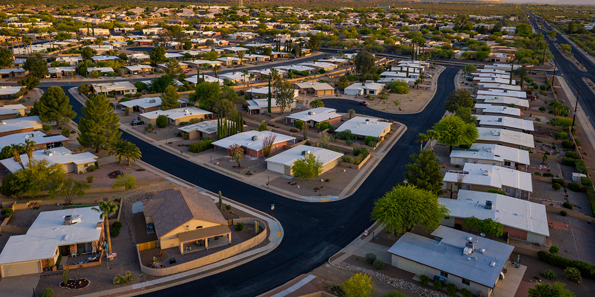 Aerial photo of a community of homes in Arizona.