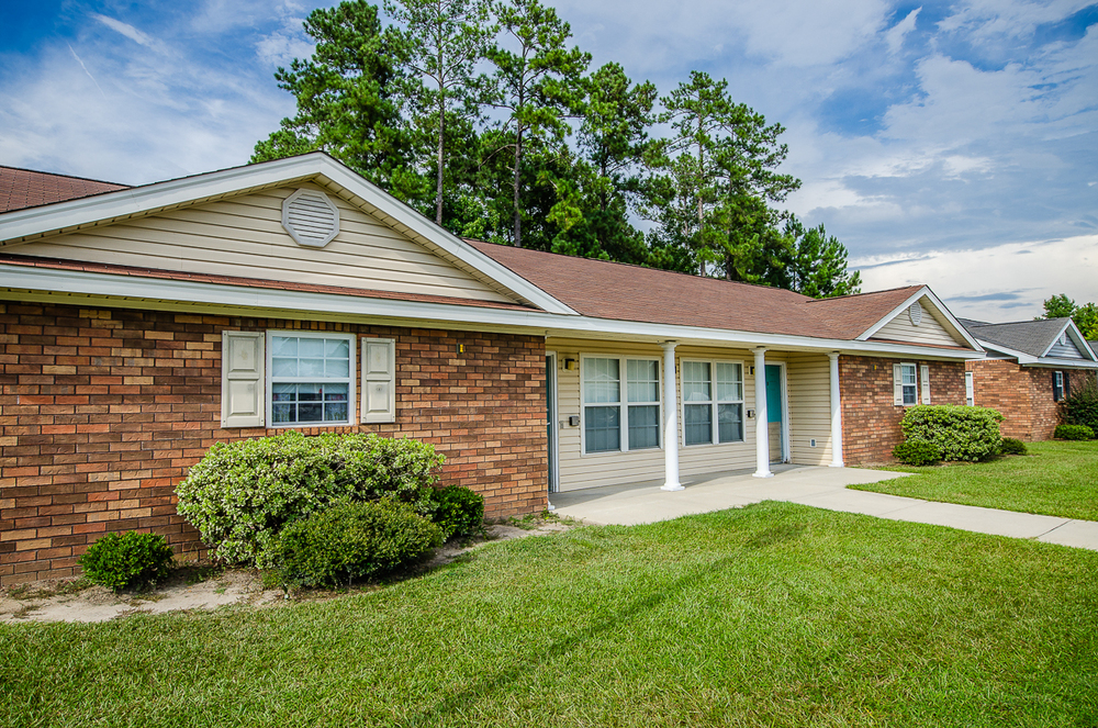 Clyde court shop apartments florence sc